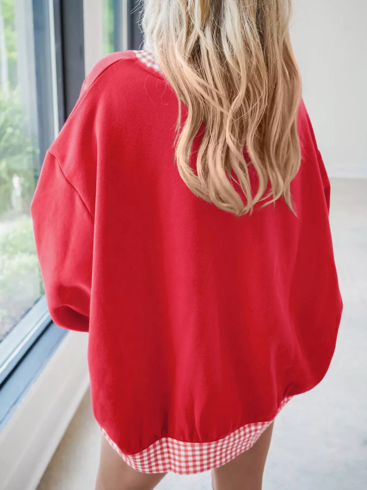 Gingham Trim Sweatshirt – Modern Casual Style