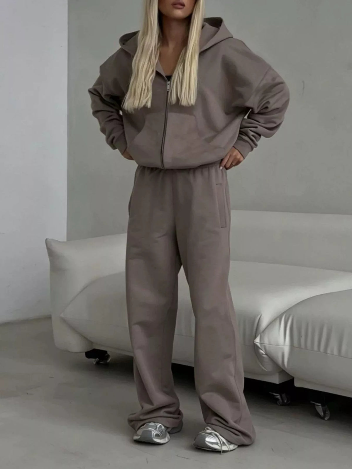 Casual Zip-Up Hoodie 