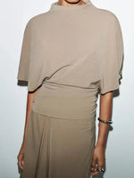 fashionable pleated skirts