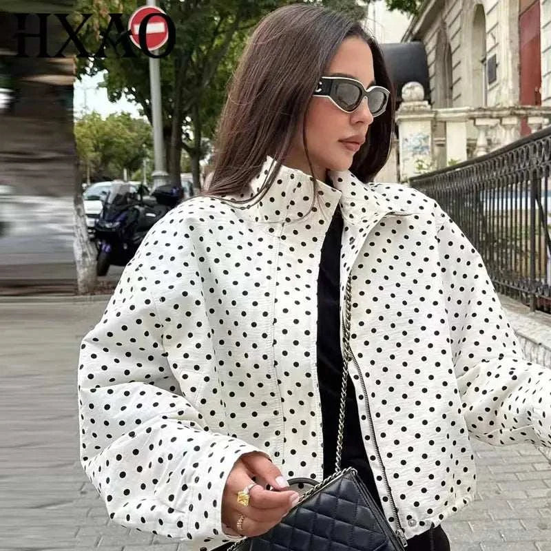 comfortable oversized polka dot bomber jacket in white fabric with black dots, featuring a cropped shape and voluminous sleeves