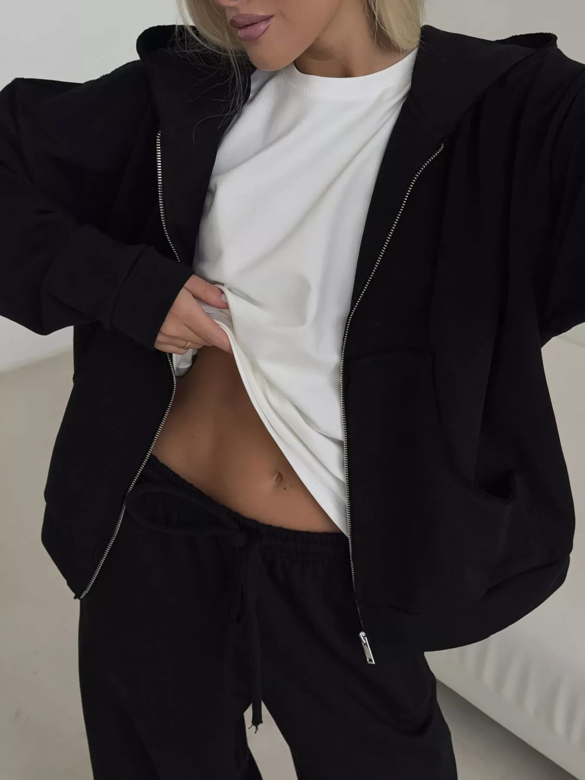 Casual Zip-Up Hoodie 
