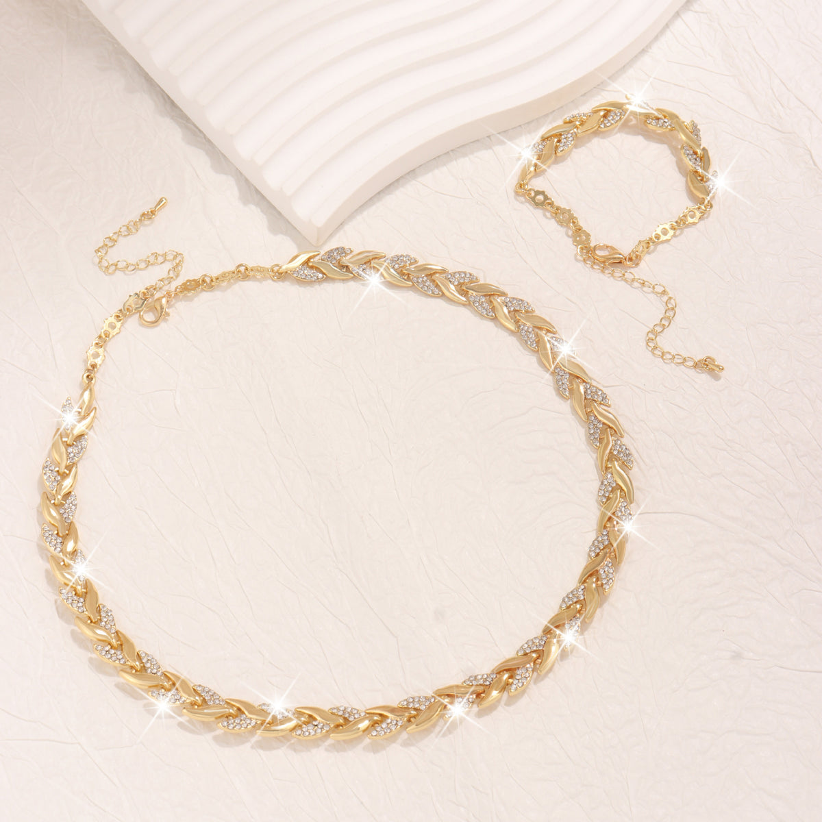 2PCS Glass Leaf Necklace Set Elegant Rhinestone Chain Necklace Bracelet For Women Fashion Luxury Jewelry Set — view 2
