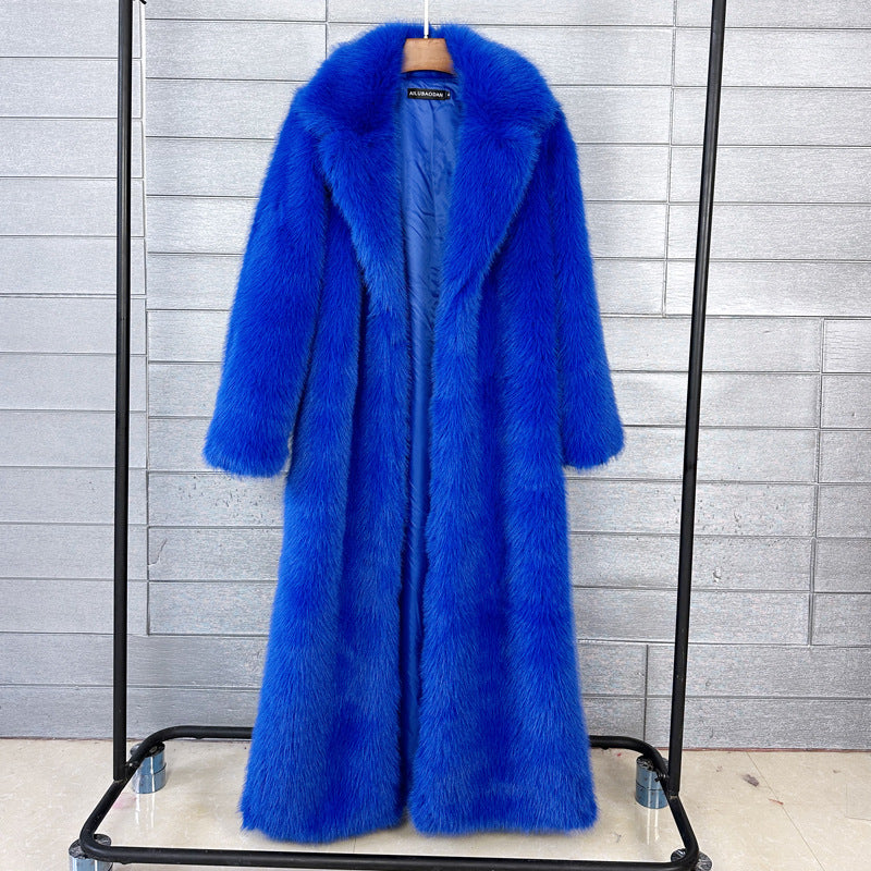 Extra-long Womens Winter Coat With A Suit-style Collar — view 7